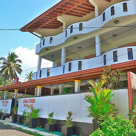 Esprit Bentota Hotel Exterior photo