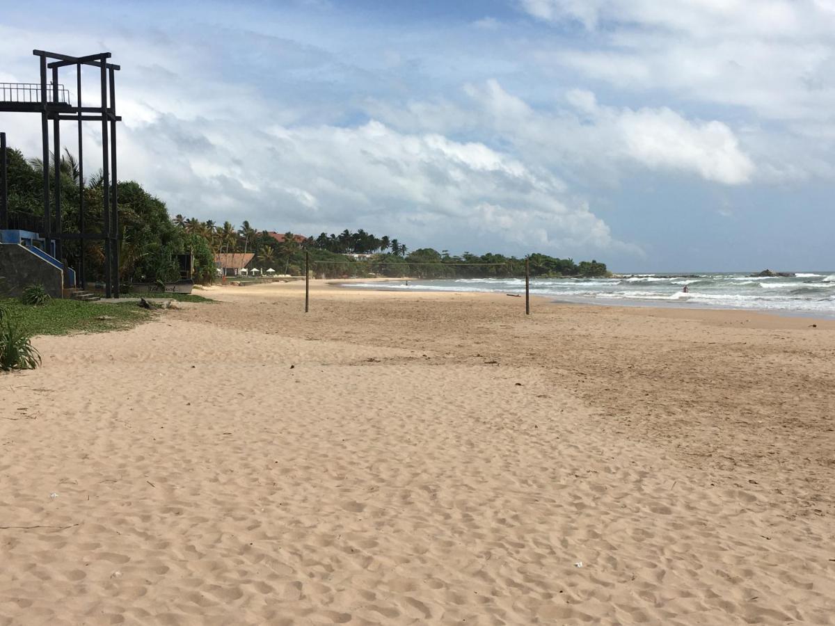Esprit Bentota Hotel Exterior photo