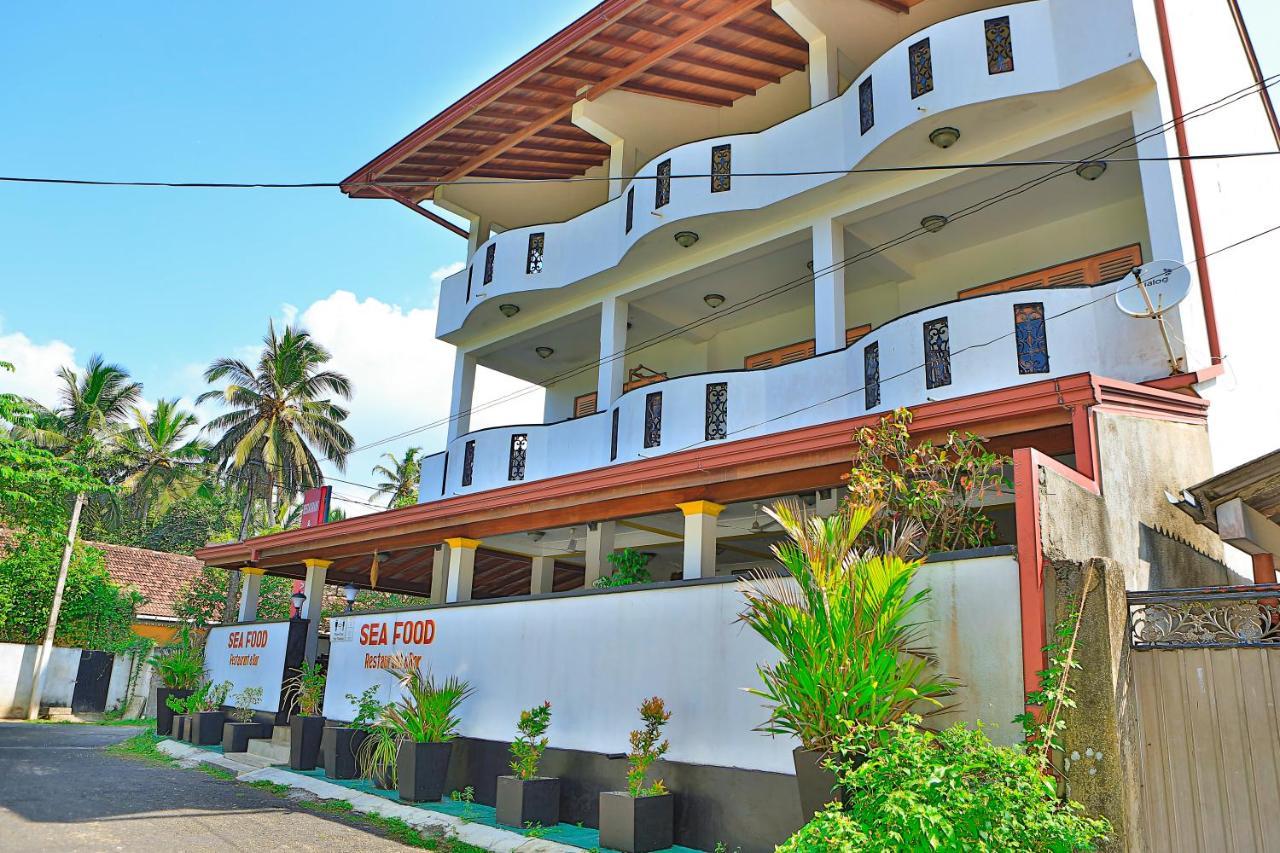 Esprit Bentota Hotel Exterior photo